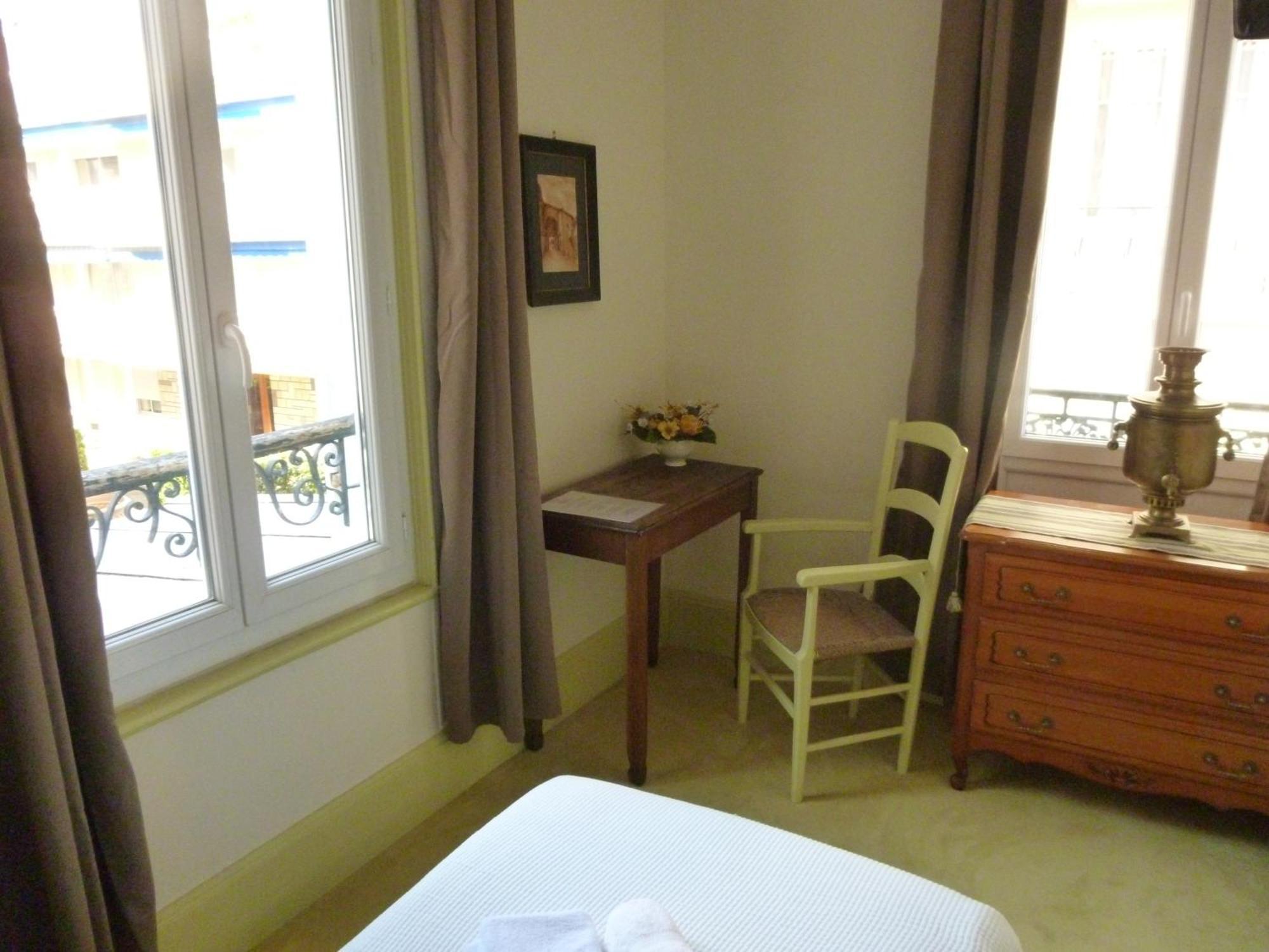Hotel California Vichy Quarto foto