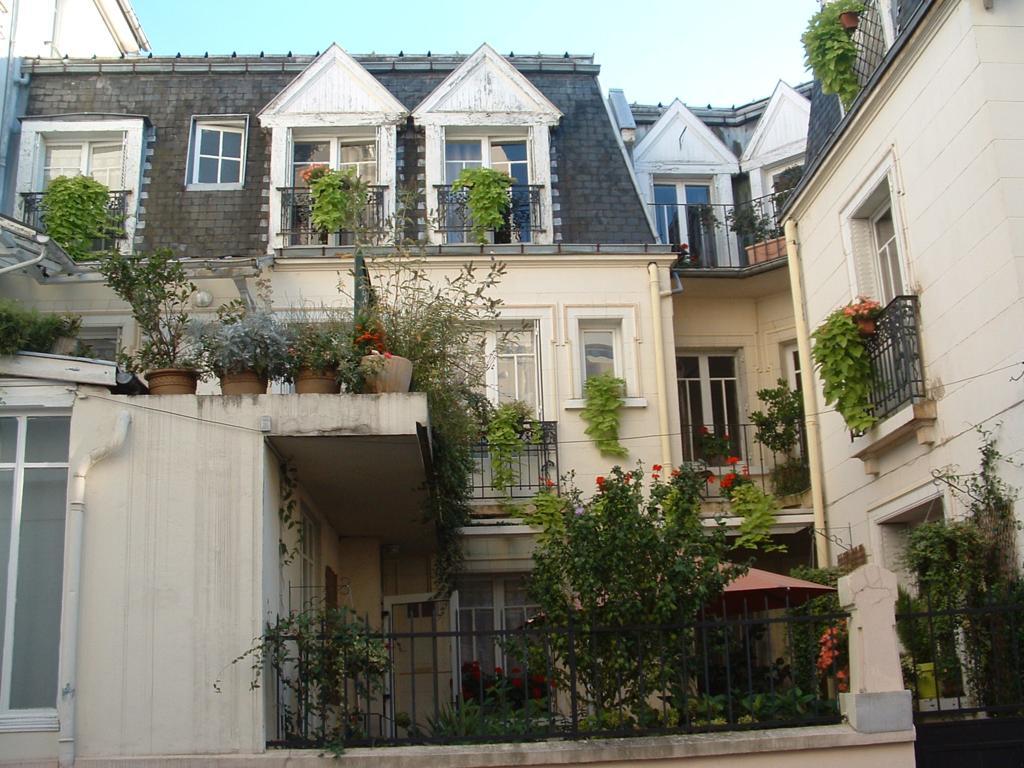 Hotel California Vichy Exterior foto